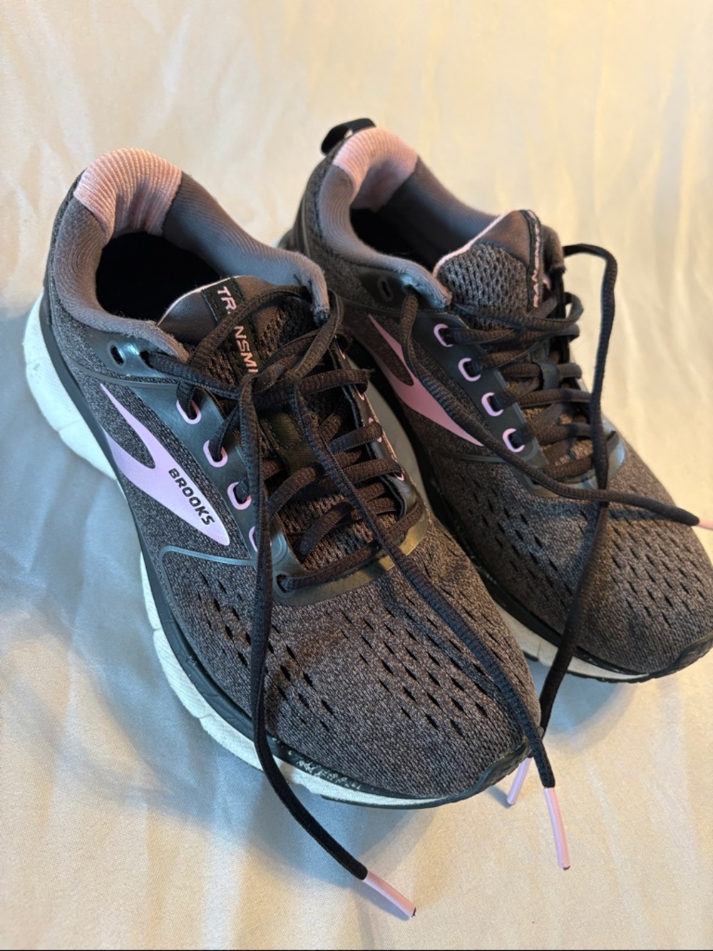 Brooks Women's Charcoal & Pink Performance Running Shoes